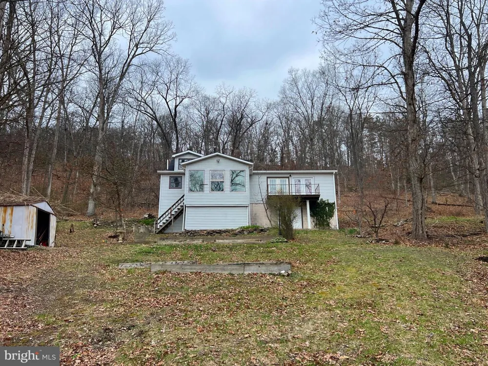 2932 KERNS SCHOOL ROAD Springfield, WV 26763