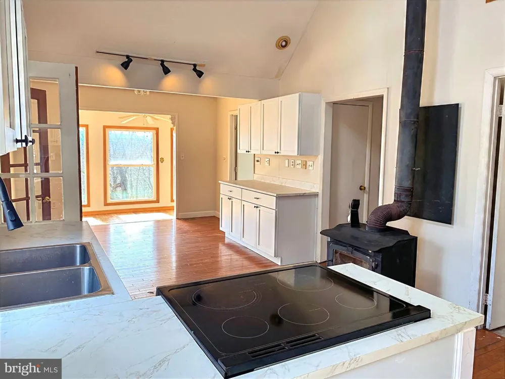 2932 KERNS SCHOOL ROAD Springfield, WV 26763