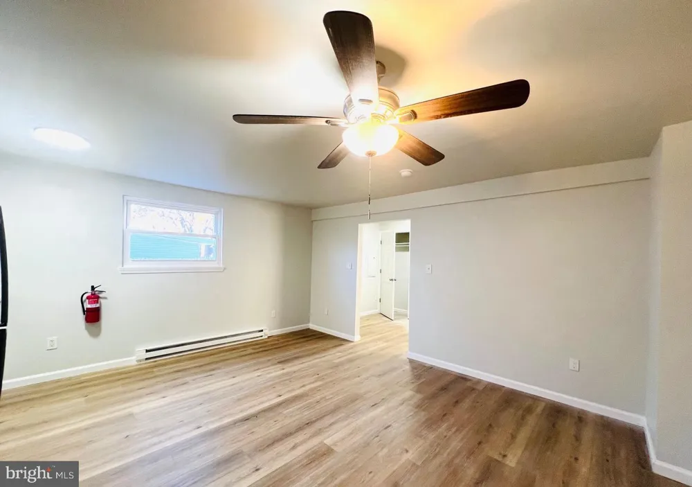 401 BLUEBELL ROAD #B Williamstown, NJ 08094