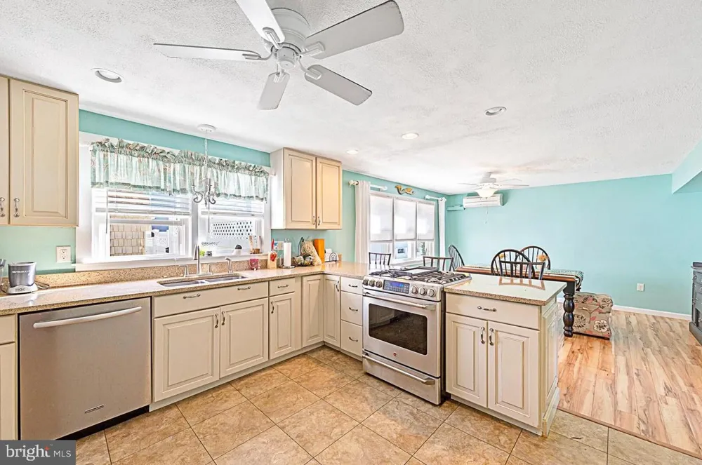 2609 LONG BEACH BOULEVARD Long Beach, NJ 08008