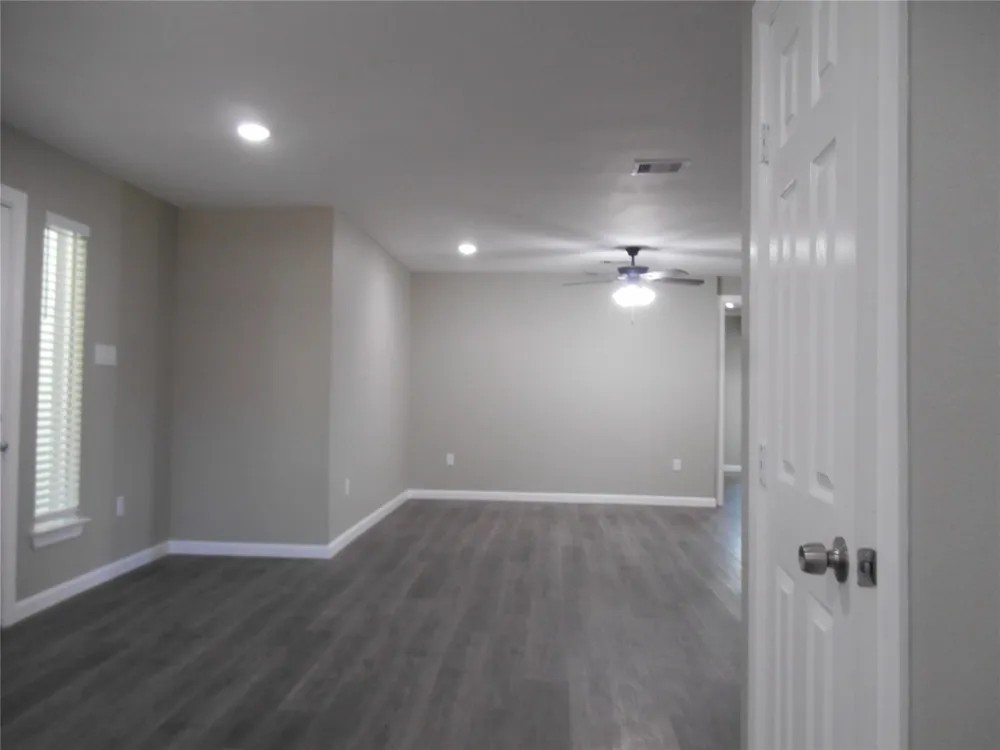 1547 Greenfield Road Hempstead, TX 77445