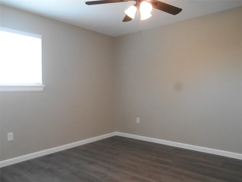 1547 Greenfield Road Hempstead, TX 77445
