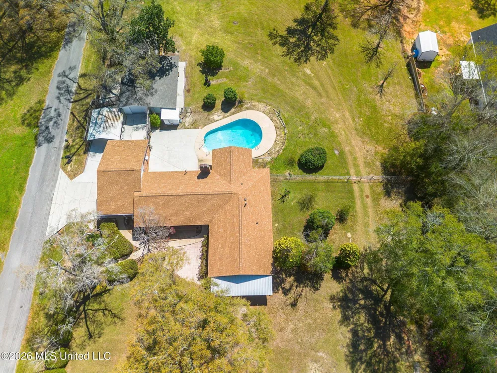 416 Howard Street Wiggins, MS 39577