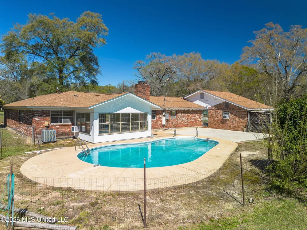 416 Howard Street Wiggins, MS 39577
