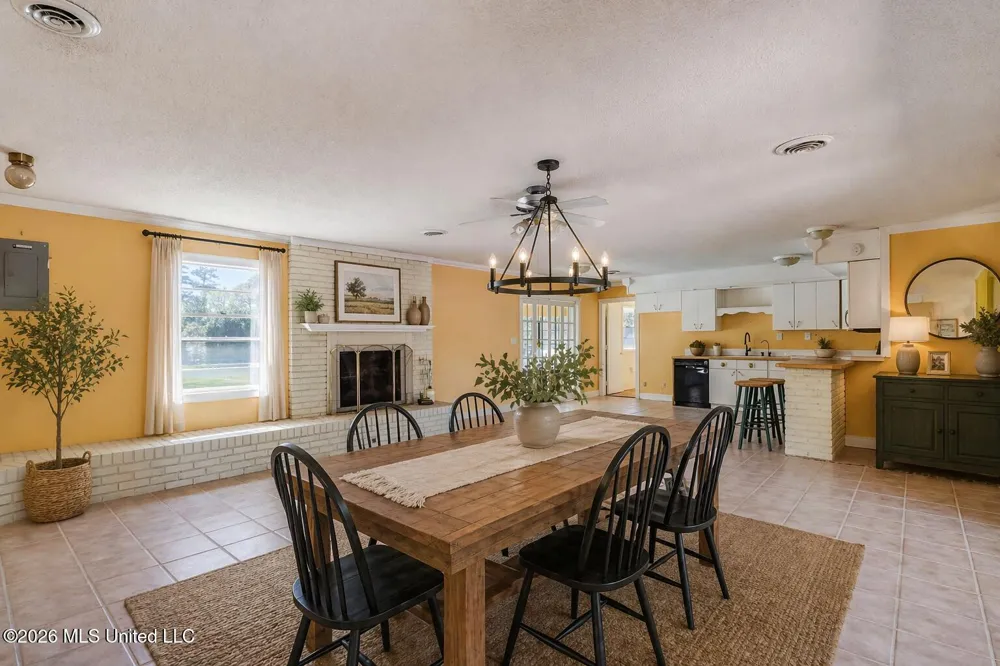 416 Howard Street Wiggins, MS 39577