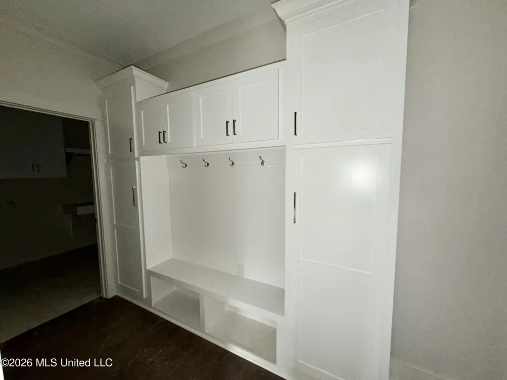 39 Forest Barnes Road Petal, MS 39465