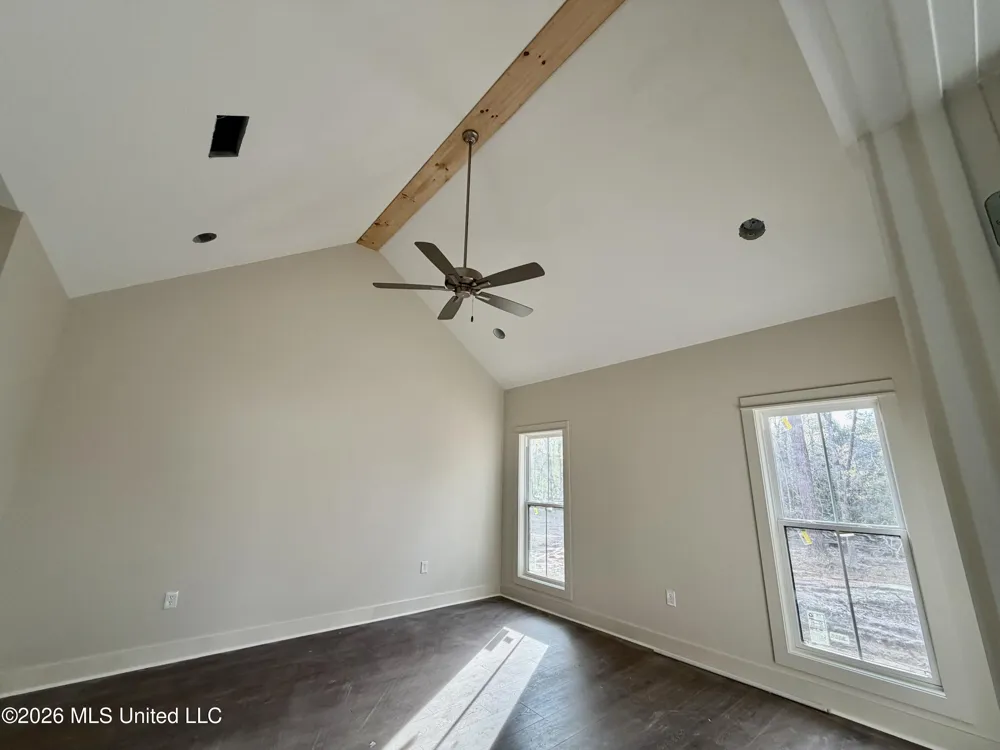39 Forest Barnes Road Petal, MS 39465
