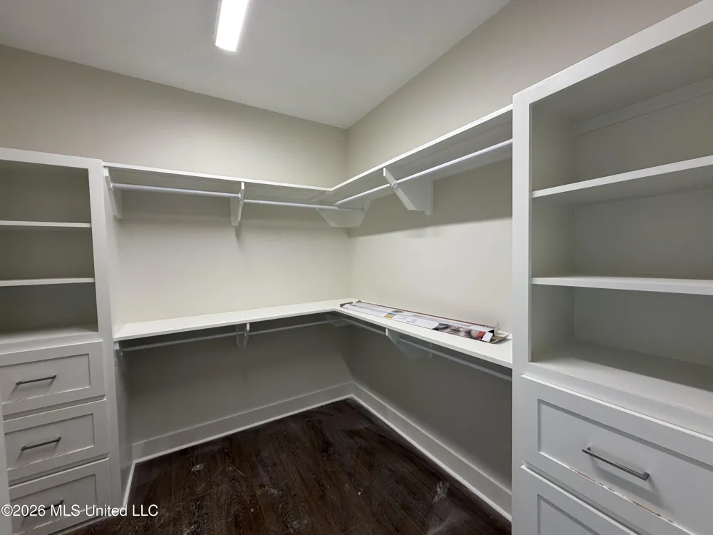 39 Forest Barnes Road Petal, MS 39465