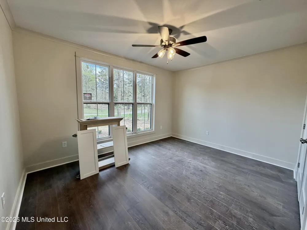 39 Forest Barnes Road Petal, MS 39465