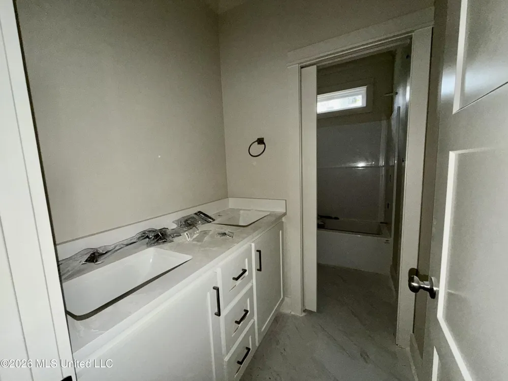 39 Forest Barnes Road Petal, MS 39465