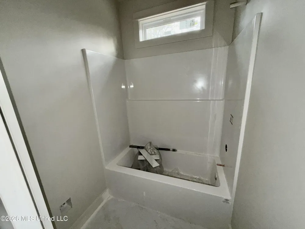 39 Forest Barnes Road Petal, MS 39465