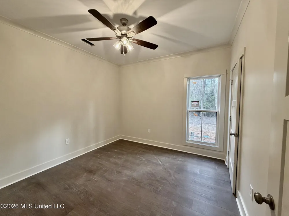 39 Forest Barnes Road Petal, MS 39465