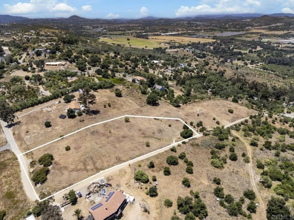 15642 Mathew Road Valley Center, CA 92082