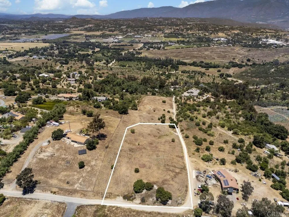 15642 Mathew Road Valley Center, CA 92082