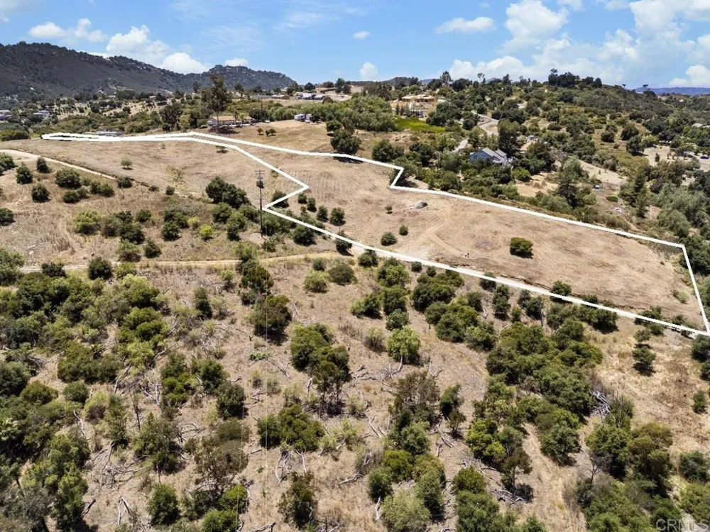 15626 Mathew Road Valley Center, CA 92082