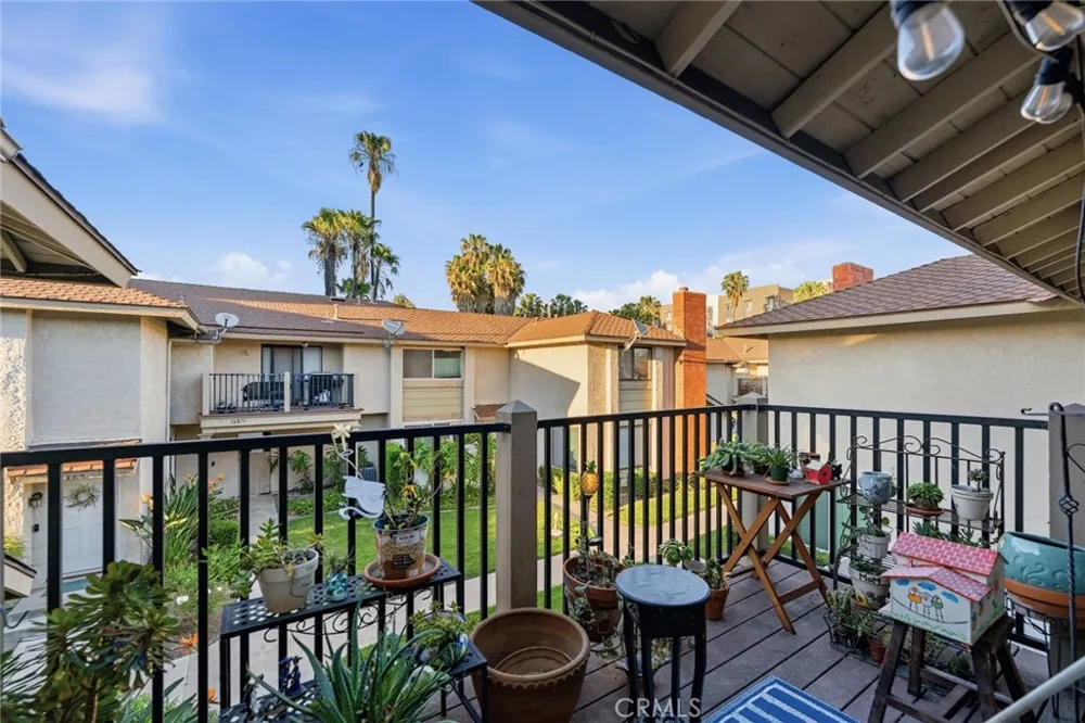 16865 Donwest Tustin, CA 92780