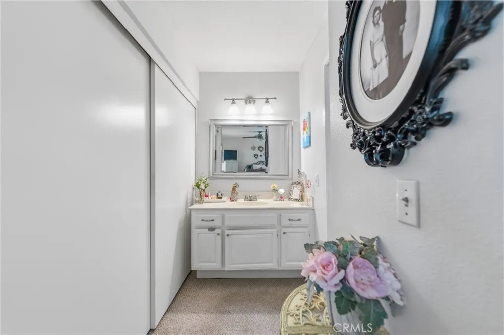16865 Donwest Tustin, CA 92780