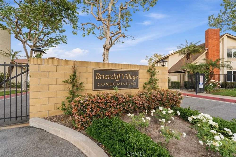 16865 Donwest Tustin, CA 92780