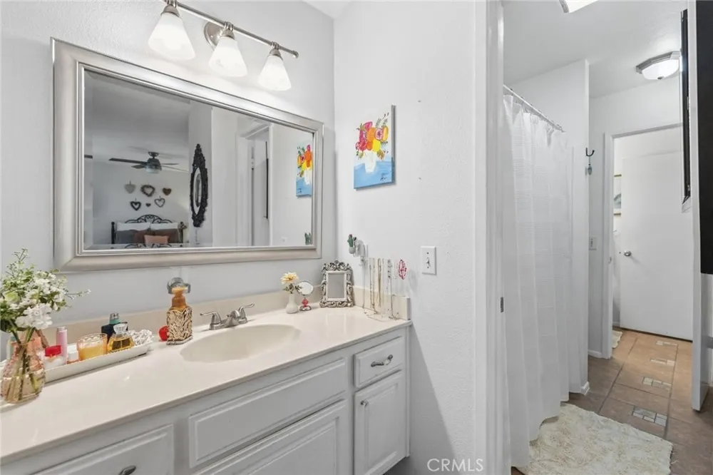 16865 Donwest Tustin, CA 92780