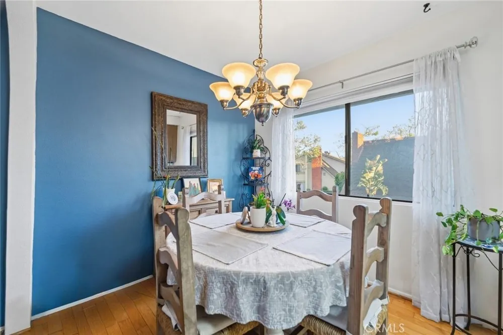 16865 Donwest Tustin, CA 92780