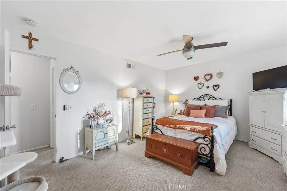 16865 Donwest Tustin, CA 92780