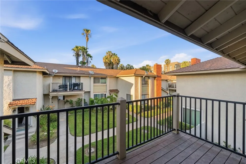 16865 Donwest Tustin, CA 92780