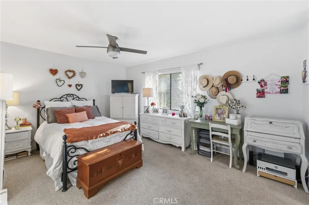 16865 Donwest Tustin, CA 92780