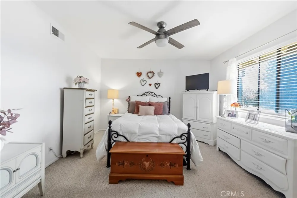 16865 Donwest Tustin, CA 92780