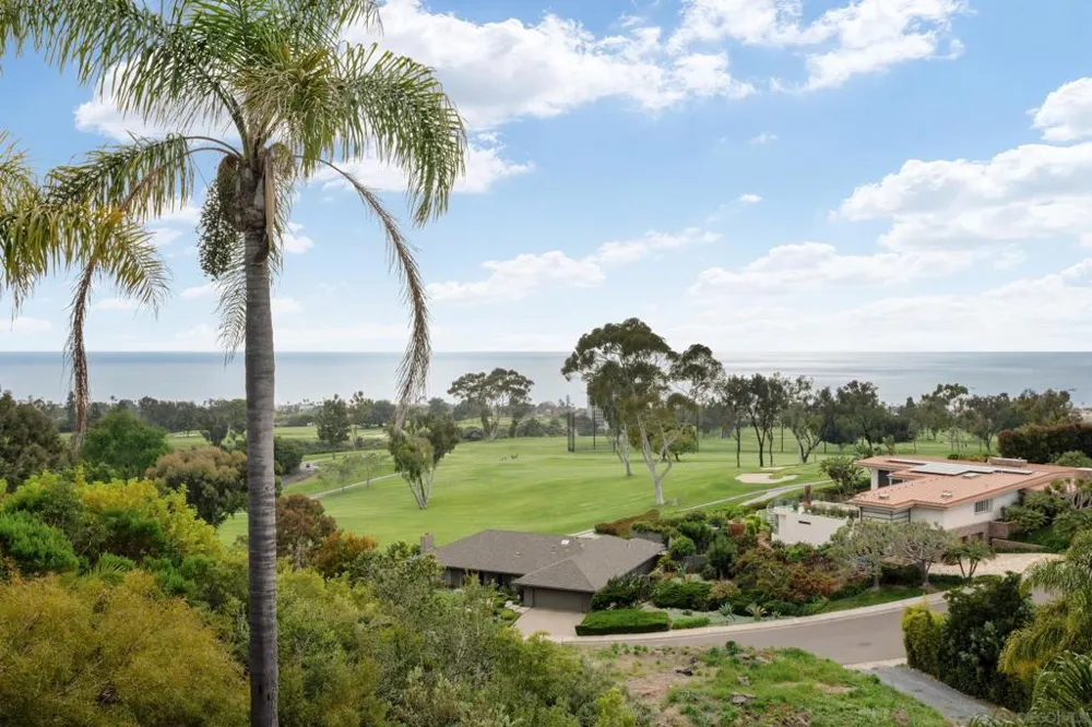 7116 Country Club Drive La Jolla, CA 92037