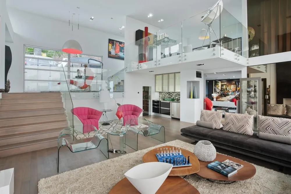 7116 Country Club Drive La Jolla, CA 92037