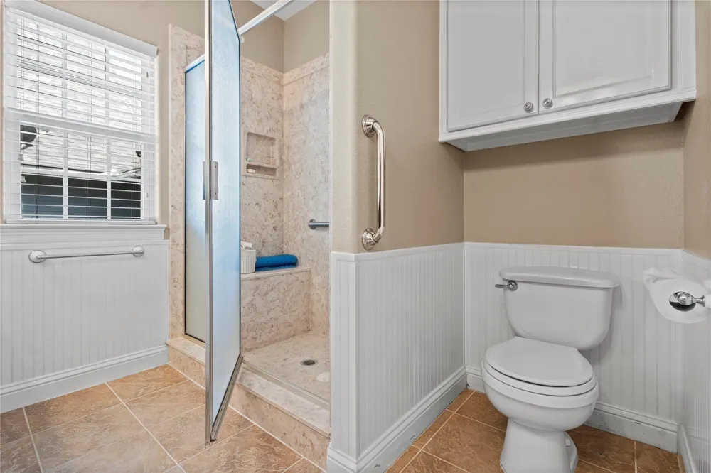 361 Bridgelanding Onalaska, TX 77360