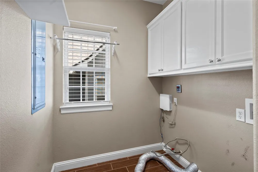 361 Bridgelanding Onalaska, TX 77360