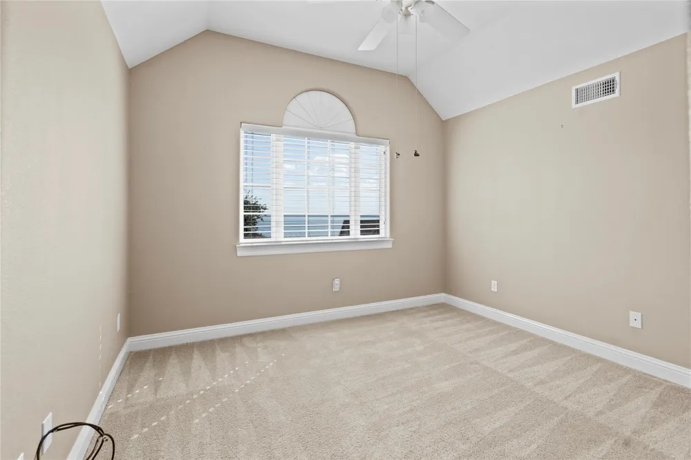361 Bridgelanding Onalaska, TX 77360