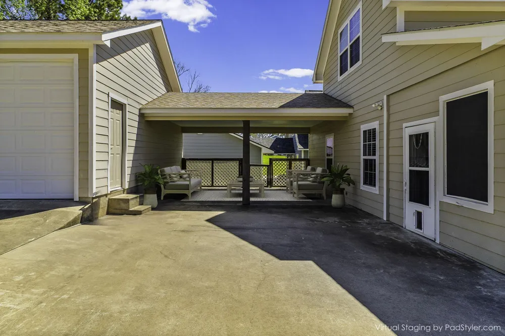 361 Bridgelanding Onalaska, TX 77360