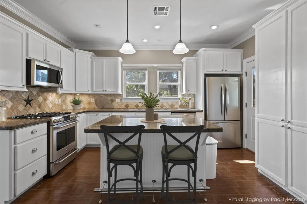 361 Bridgelanding Onalaska, TX 77360
