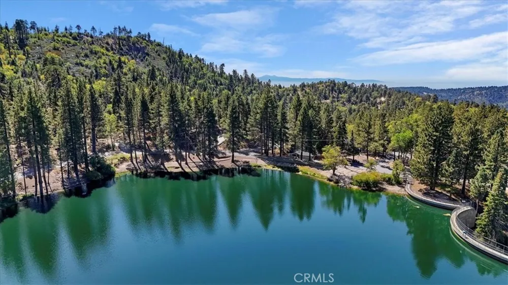 33338 Wild Rose Green Valley Lake, CA 92341
