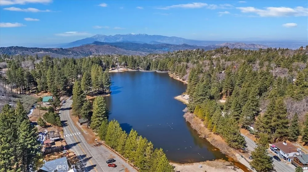 33338 Wild Rose Green Valley Lake, CA 92341