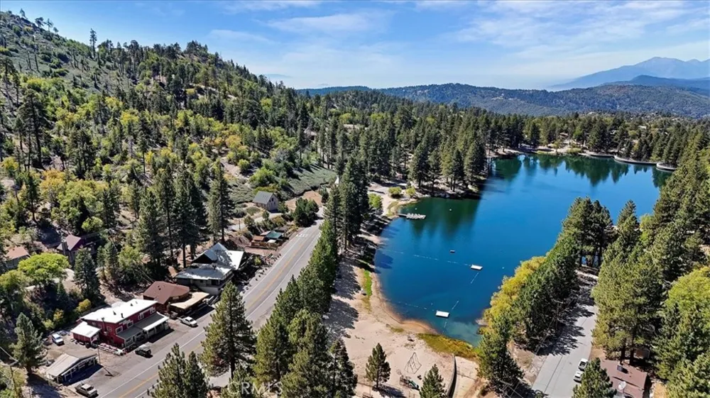 33338 Wild Rose Green Valley Lake, CA 92341