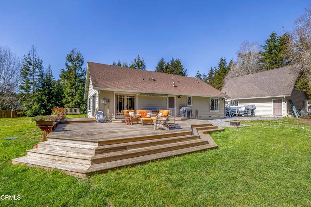 31195 Brush Creek Road Fort Bragg, CA 95437