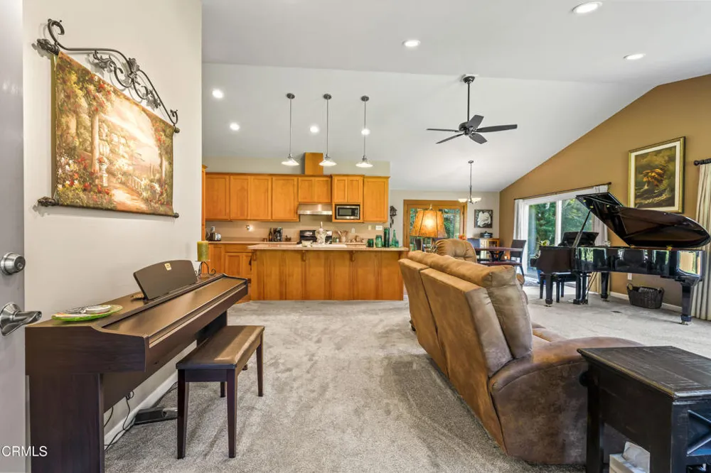 31195 Brush Creek Road Fort Bragg, CA 95437