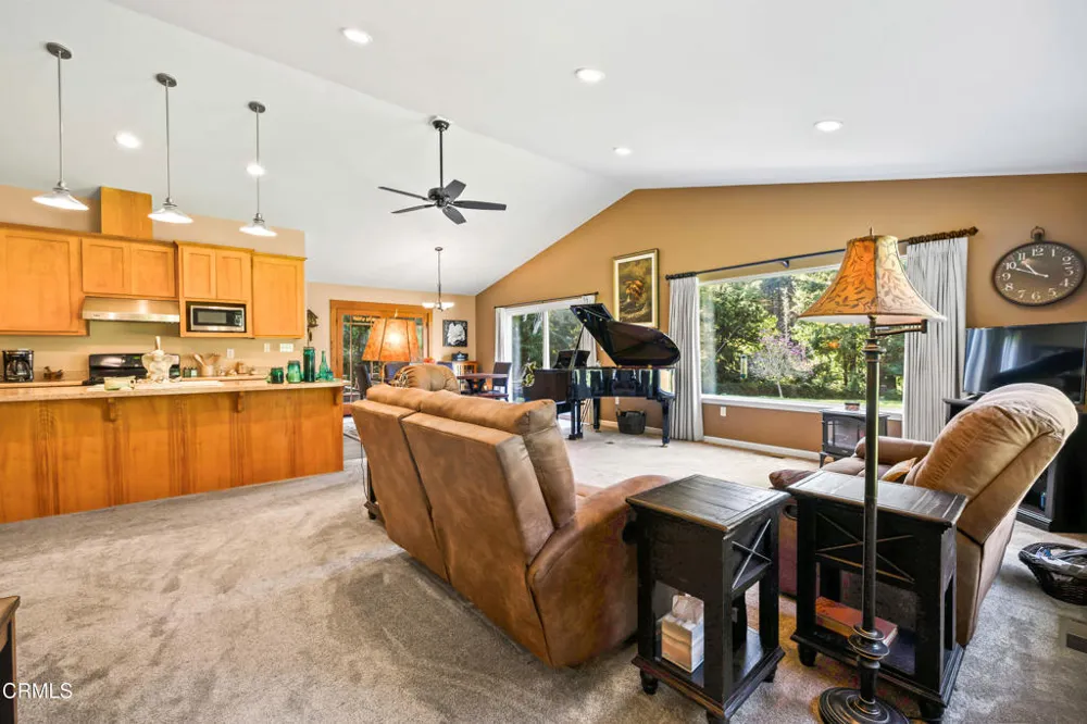 31195 Brush Creek Road Fort Bragg, CA 95437