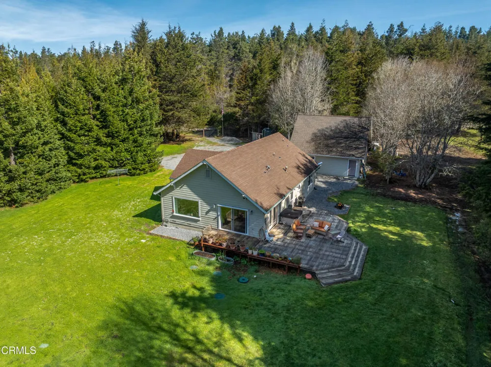 31195 Brush Creek Road Fort Bragg, CA 95437