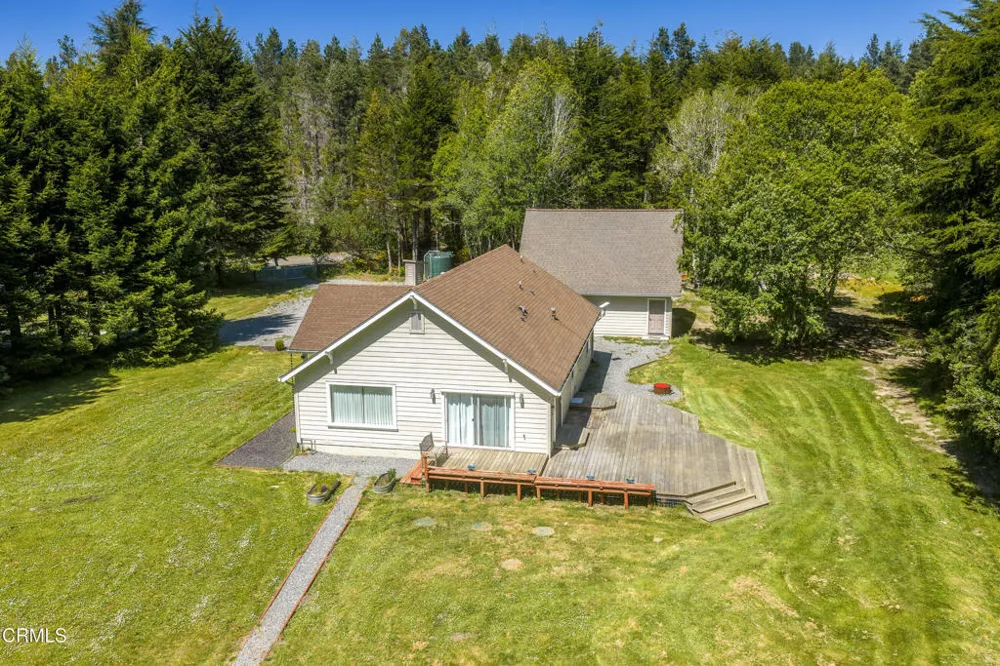 31195 Brush Creek Road Fort Bragg, CA 95437
