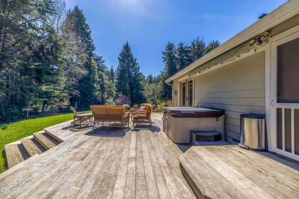 31195 Brush Creek Road Fort Bragg, CA 95437
