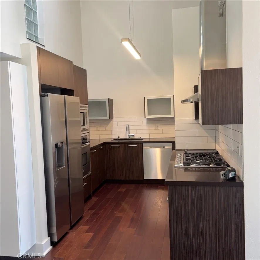 600 S Ridgeley Los Angeles, CA 90036