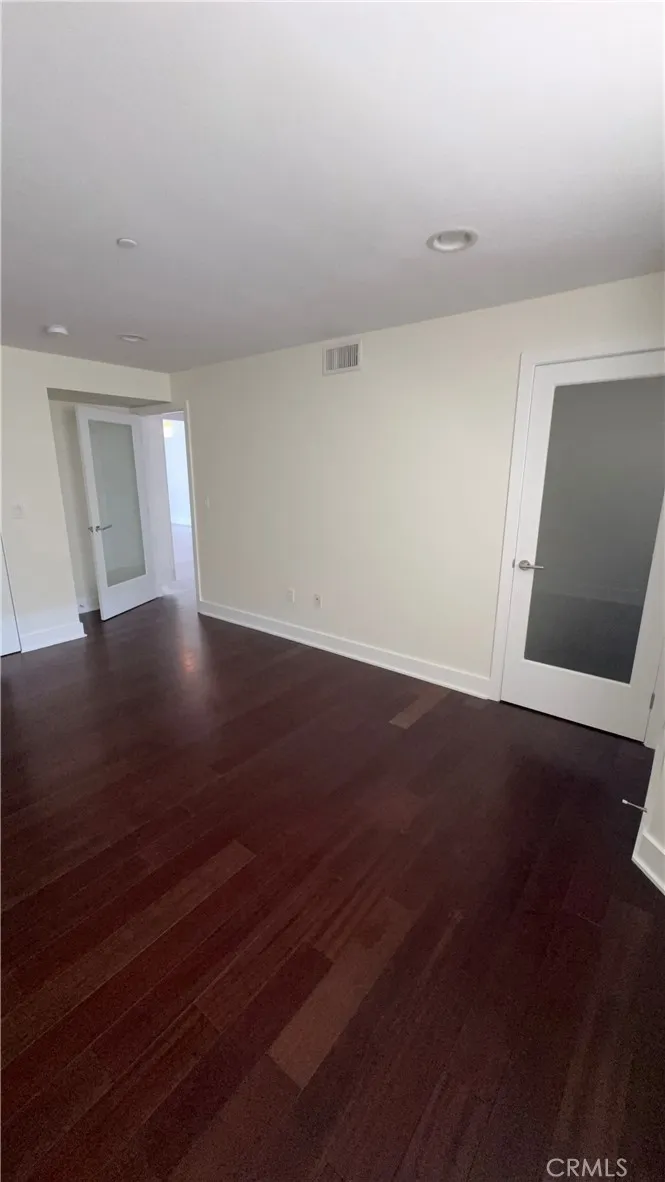 600 S Ridgeley Los Angeles, CA 90036