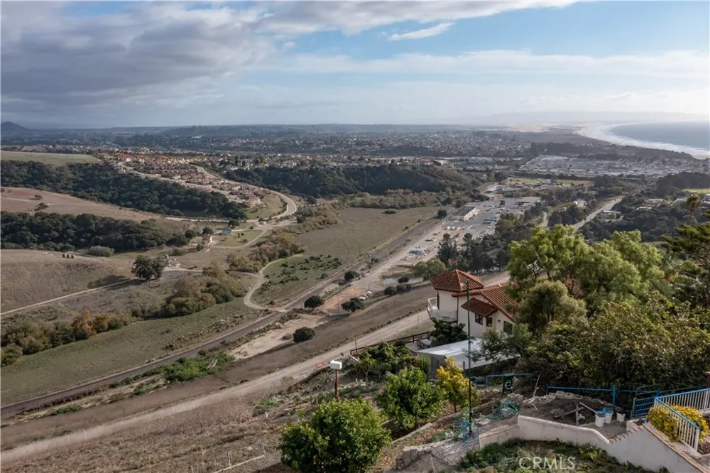 1094 Longview Pismo Beach, CA 93449