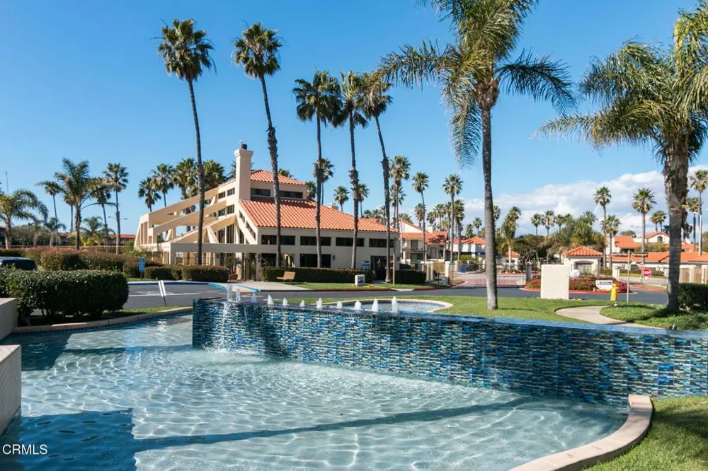 2277 Martinique Lane Oxnard, CA 93035