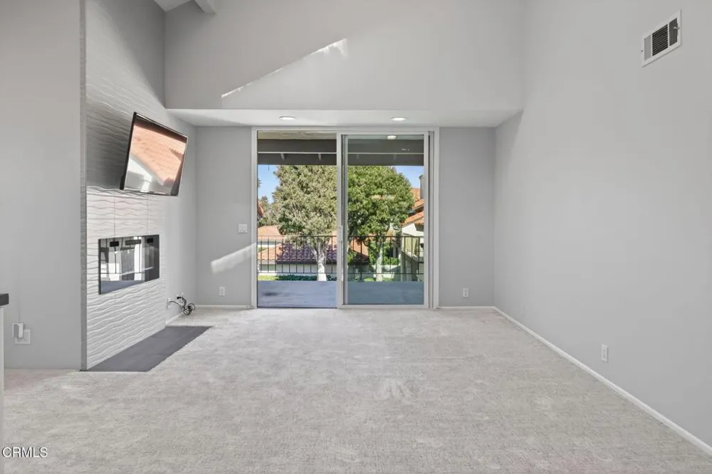 2277 Martinique Lane Oxnard, CA 93035