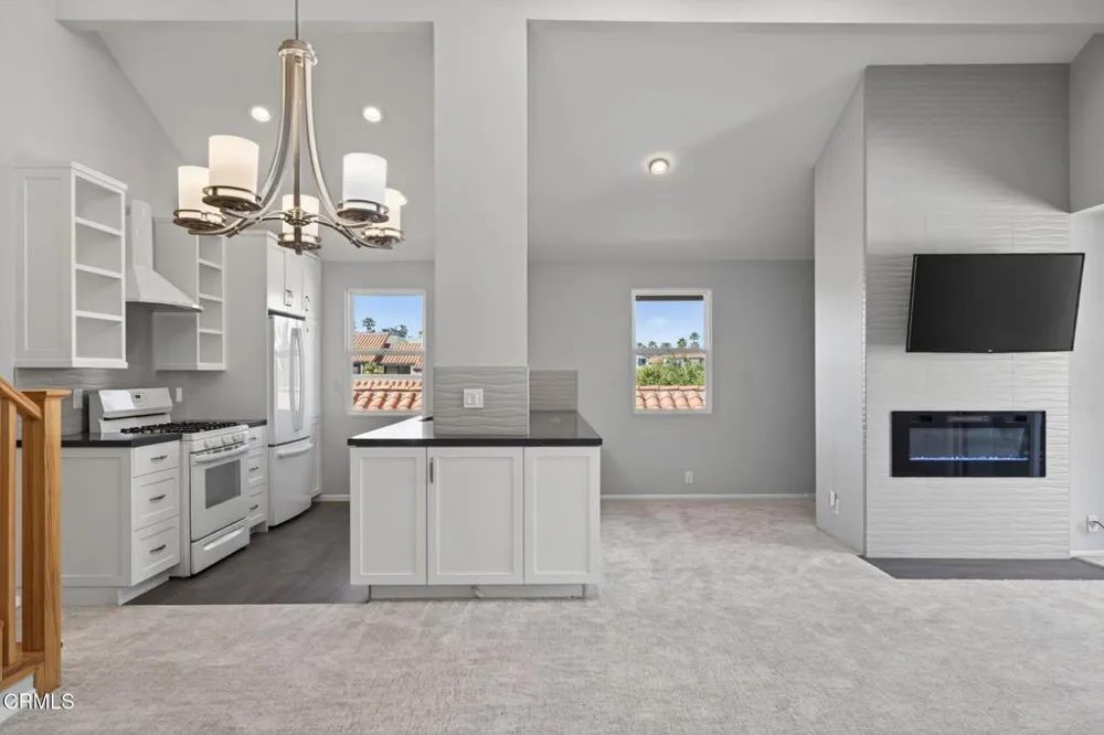 2277 Martinique Lane Oxnard, CA 93035